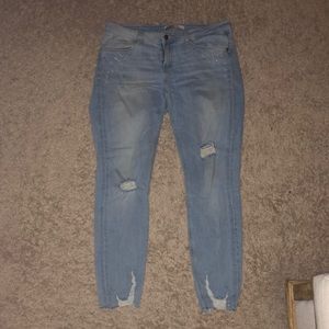 Zara Light Wash Stretch Jeans with pearls